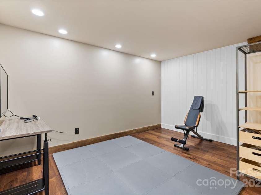 15210 Pavilion Valley Circle, Huntersville, NC 28078.  MLS# CAR4245439, YatesRealty ID 27822. 