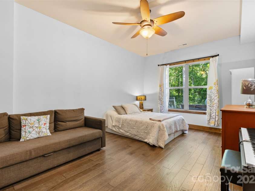 15210 Pavilion Valley Circle, Huntersville, NC 28078.  MLS# CAR4245439, YatesRealty ID 27822. 