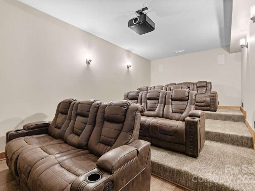 15210 Pavilion Valley Circle, Huntersville, NC 28078.  MLS# CAR4245439, YatesRealty ID 27822. 