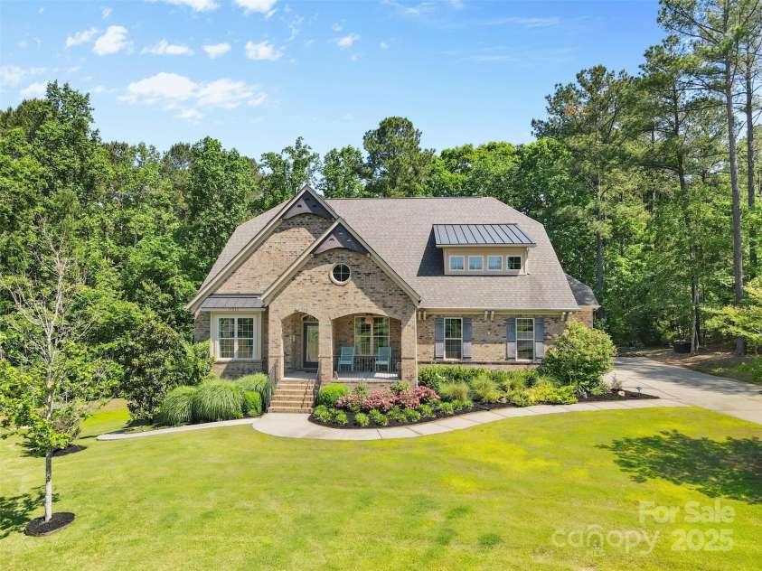 15210 Pavilion Valley Circle, Huntersville, NC 28078.  MLS# CAR4245439, YatesRealty ID 27822. 