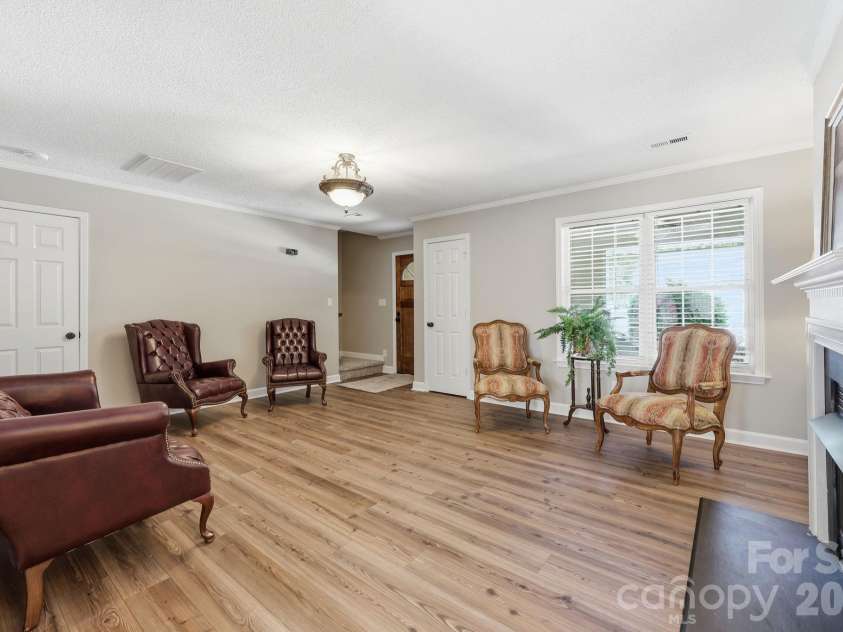 806 Maupin Avenue, Salisbury, NC 28144.  MLS# CAR4385180, YatesRealty ID 27822. 