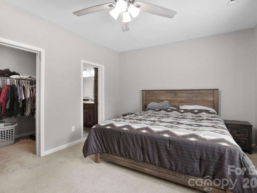127 Cairens Ridge Drive, Mills River, NC 28759.  MLS# CAR4380614, YatesRealty ID 27823. 
