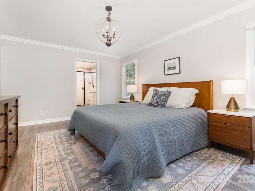 526 Trail Ridge Road, Matthews, NC 28105.  MLS# CAR4279013, YatesRealty ID 27824. Primary bedroom