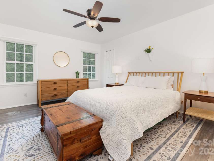 526 Trail Ridge Road, Matthews, NC 28105.  MLS# CAR4279013, YatesRealty ID 27824. Second bedroom