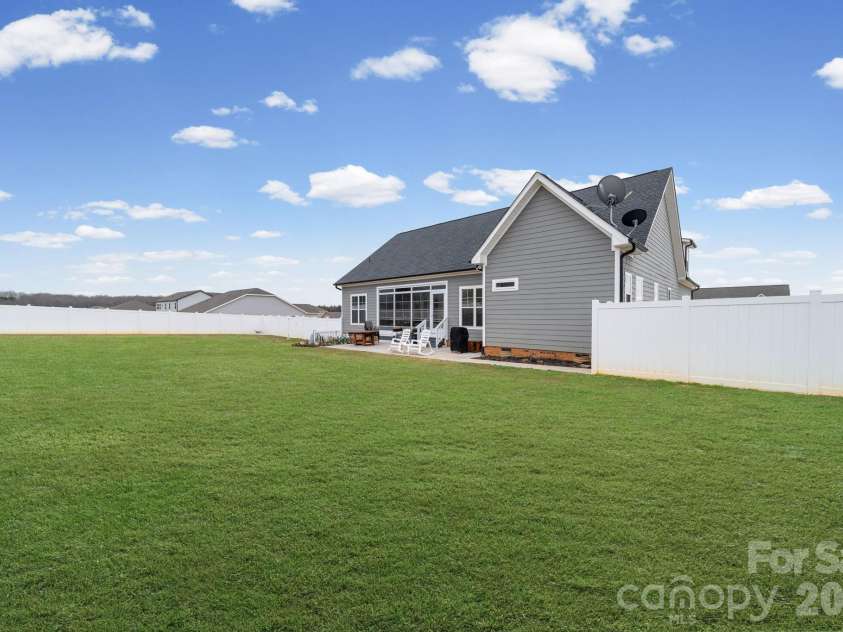 1055 Coppergate Drive, Salisbury, NC 28147.  MLS# CAR4350263, YatesRealty ID 27825. 