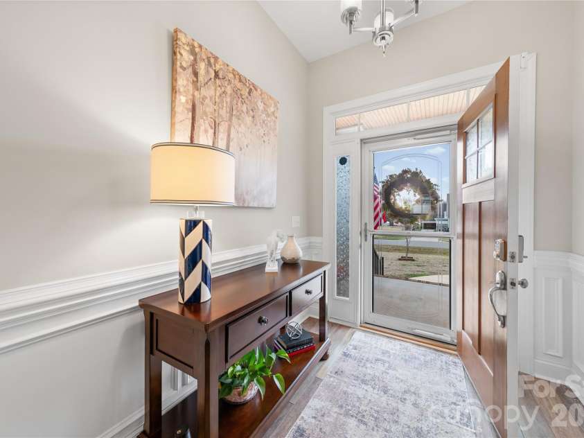1055 Coppergate Drive, Salisbury, NC 28147.  MLS# CAR4350263, YatesRealty ID 27825. Bright and welcoming entryway