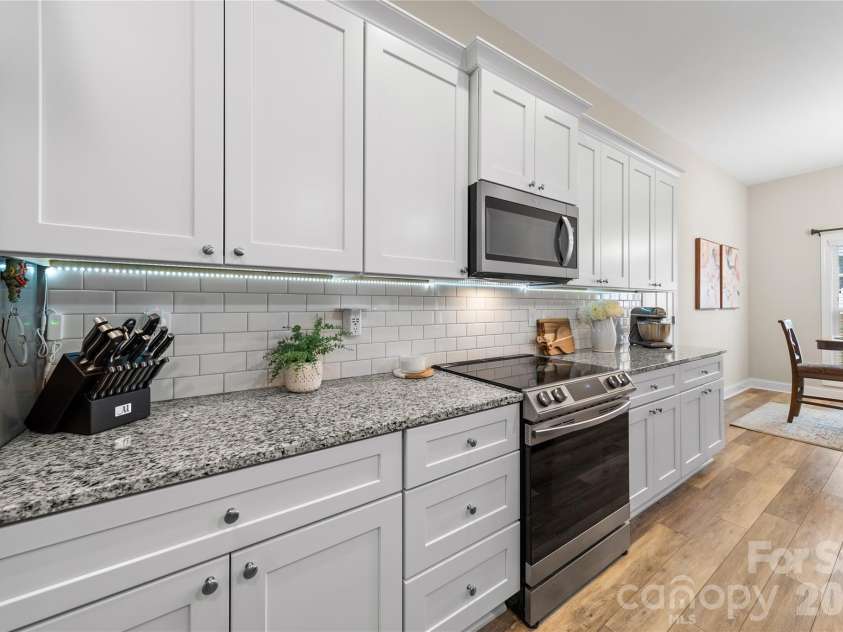 1055 Coppergate Drive, Salisbury, NC 28147.  MLS# CAR4350263, YatesRealty ID 27825. Counters and cabinets galore