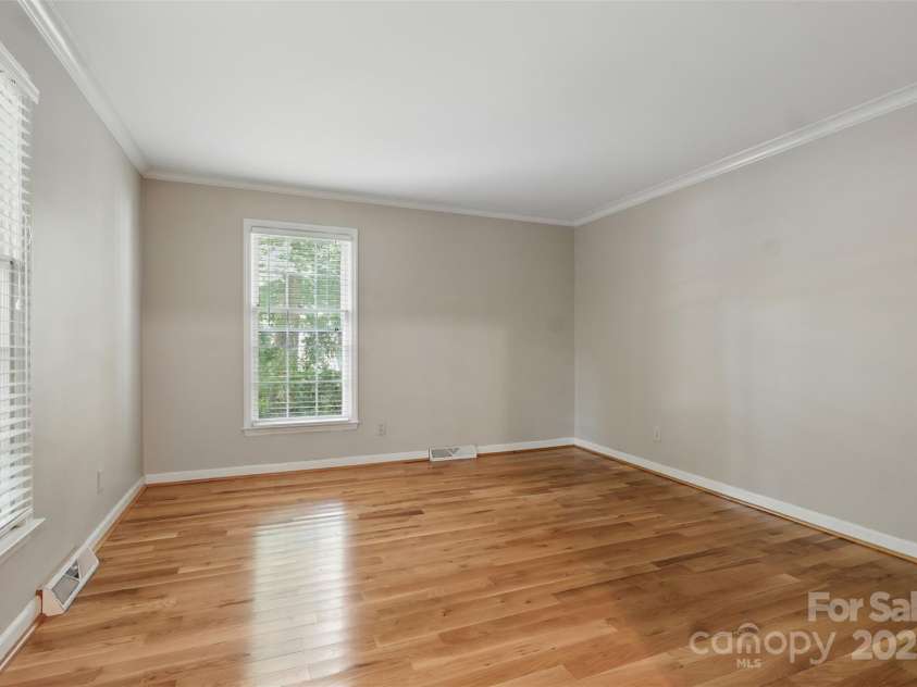1517 Barden Road, Charlotte, NC 28226.  MLS# CAR4266638, YatesRealty ID 27825. 