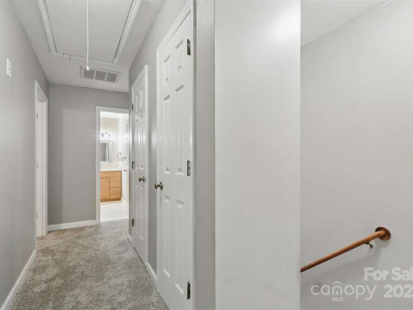 1517 Barden Road, Charlotte, NC 28226.  MLS# CAR4266638, YatesRealty ID 27825. 