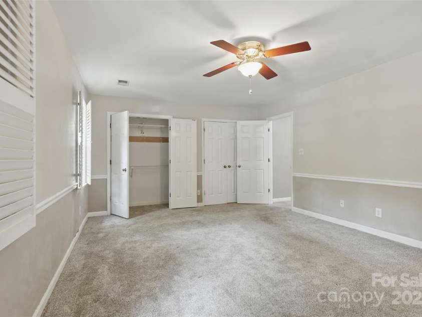 1517 Barden Road, Charlotte, NC 28226.  MLS# CAR4266638, YatesRealty ID 27825. 