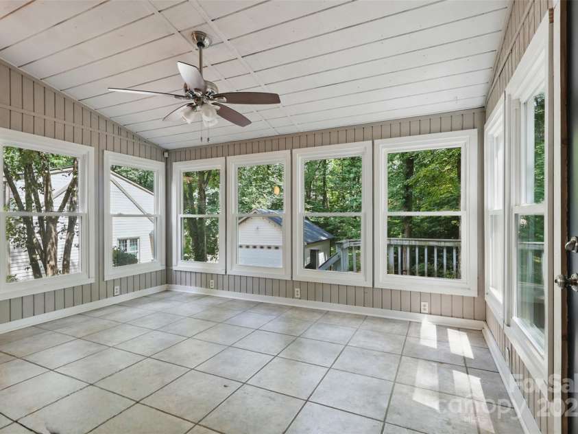 1517 Barden Road, Charlotte, NC 28226.  MLS# CAR4266638, YatesRealty ID 27825. 