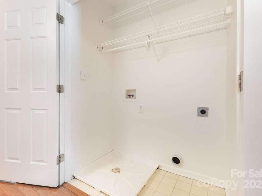 971 Heritage Parkway, Fort Mill, SC 29715.  MLS# CAR4280923, YatesRealty ID 27826. Second floor laundry closet is set up for your washer and dryer 