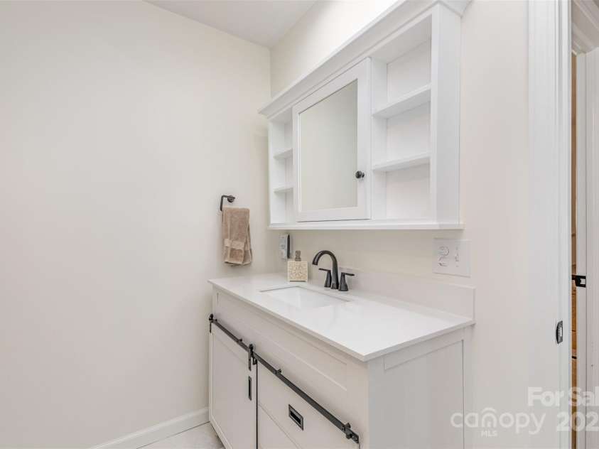 5114 Leisure Lane, Sherrills Ford, NC 28673.  MLS# CAR4263553, YatesRealty ID 27827. 