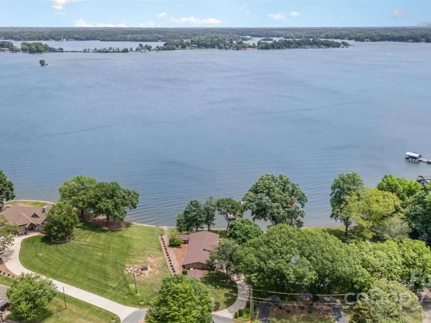 5114 Leisure Lane, Sherrills Ford, NC 28673.  MLS# CAR4263553, YatesRealty ID 27827. 