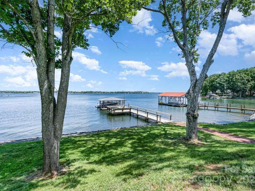 5114 Leisure Lane, Sherrills Ford, NC 28673.  MLS# CAR4263553, YatesRealty ID 27827. 