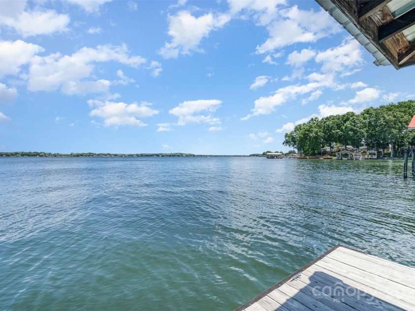 5114 Leisure Lane, Sherrills Ford, NC 28673.  MLS# CAR4263553, YatesRealty ID 27827. 