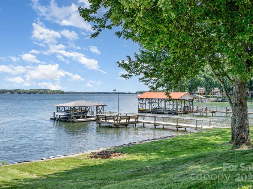 5114 Leisure Lane, Sherrills Ford, NC 28673.  MLS# CAR4263553, YatesRealty ID 27827. 