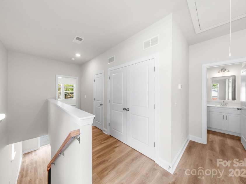 1322 Condon Street, Charlotte, NC 28216.  MLS# CAR4235524, YatesRealty ID 27828. 