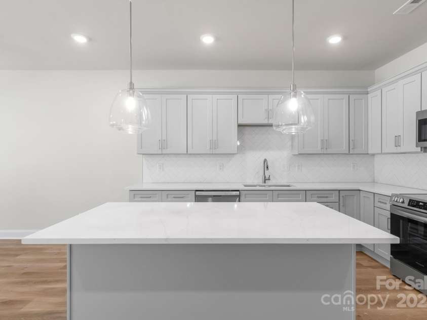 1322 Condon Street, Charlotte, NC 28216.  MLS# CAR4235524, YatesRealty ID 27828. 