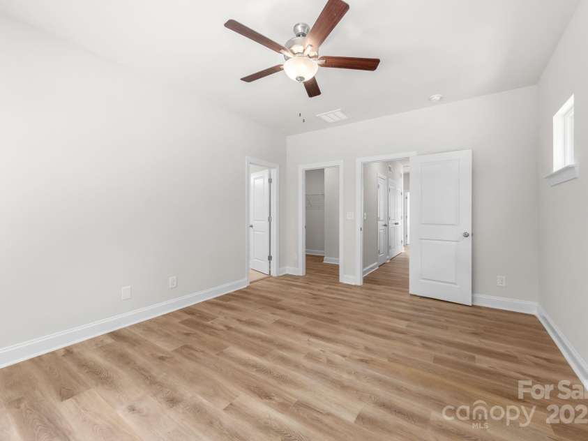 1322 Condon Street, Charlotte, NC 28216.  MLS# CAR4235524, YatesRealty ID 27828. 