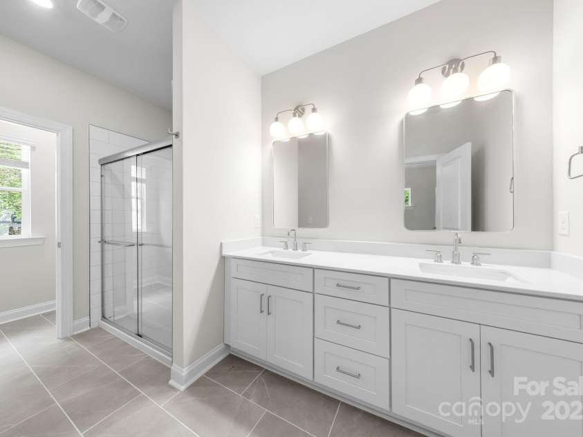1322 Condon Street, Charlotte, NC 28216.  MLS# CAR4235524, YatesRealty ID 27828. 