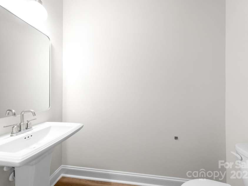 1322 Condon Street, Charlotte, NC 28216.  MLS# CAR4235524, YatesRealty ID 27828. 