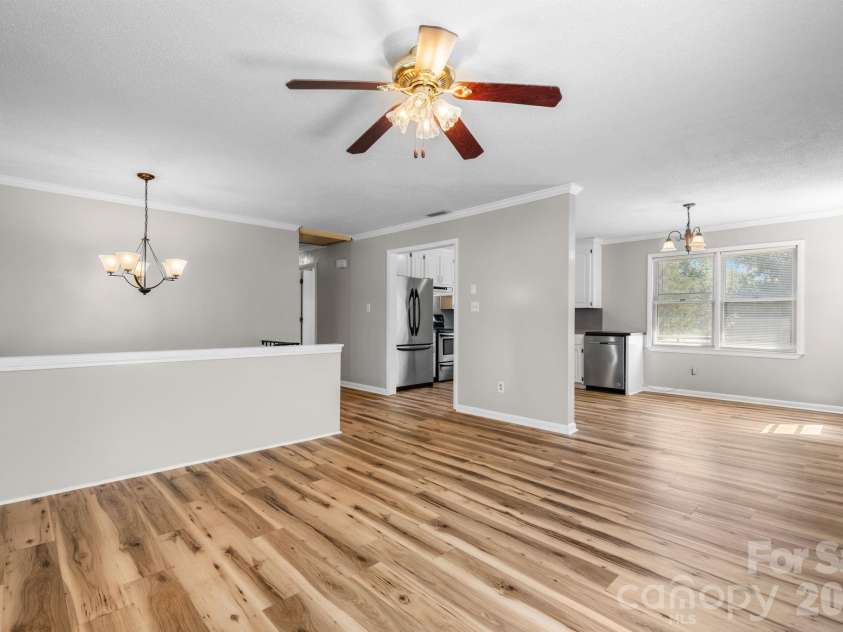 5208 Piedmont Circle, Conover, NC 28613.  MLS# CAR4363470, YatesRealty ID 27828. 