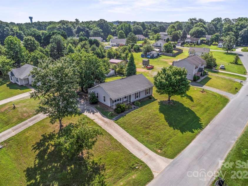 600 Piper Court, Wingate, NC 28174.  MLS# CAR4279597, YatesRealty ID 27830. 