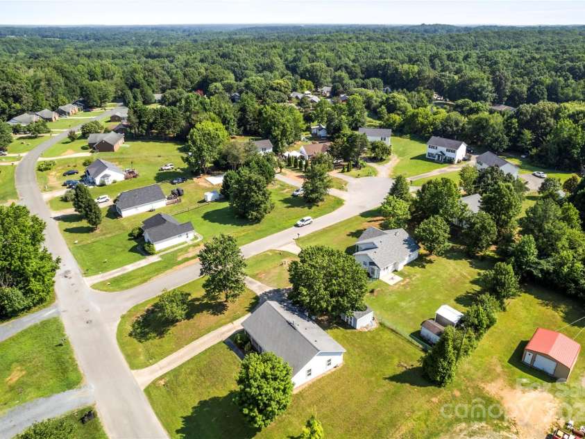 600 Piper Court, Wingate, NC 28174.  MLS# CAR4279597, YatesRealty ID 27830. 