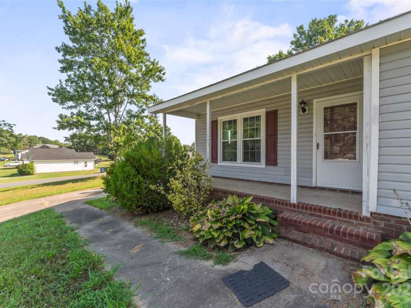 600 Piper Court, Wingate, NC 28174.  MLS# CAR4279597, YatesRealty ID 27830. 