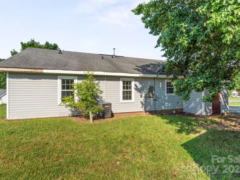 600 Piper Court, Wingate, NC 28174.  MLS# CAR4279597, YatesRealty ID 27830. 