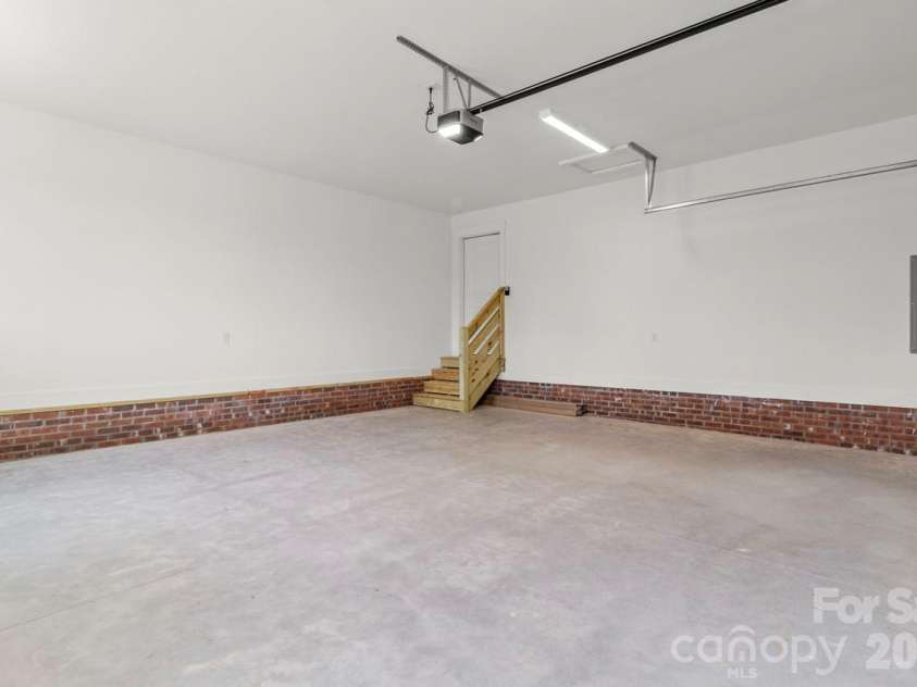 713 Alf Hoover Road, Lincolnton, NC 28092.  MLS# CAR4388288, YatesRealty ID 27830. 