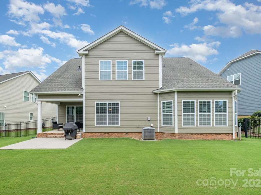 3021 Henshaw Road, Waxhaw, NC 28173.  MLS# CAR4281531, YatesRealty ID 27831. 