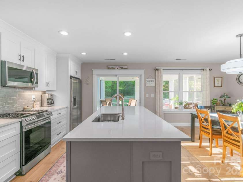 328 Ferrell Avenue, Belmont, NC 28012.  MLS# CAR4281465, YatesRealty ID 27832. 