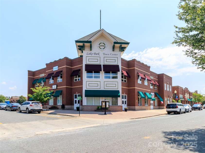 6017 Creft Circle, Indian Trail, NC 28079.  MLS# CAR4275234, YatesRealty ID 27833. 