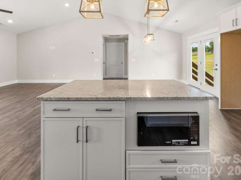 725 Alf Hoover Road, Lincolnton, NC 28092.  MLS# CAR4388411, YatesRealty ID 27833. 