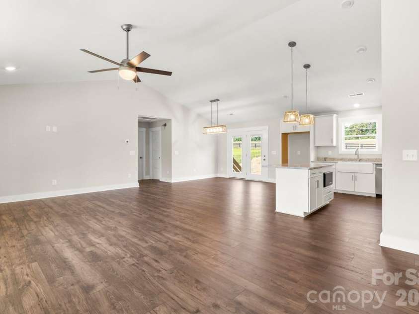 725 Alf Hoover Road, Lincolnton, NC 28092.  MLS# CAR4388411, YatesRealty ID 27833. 