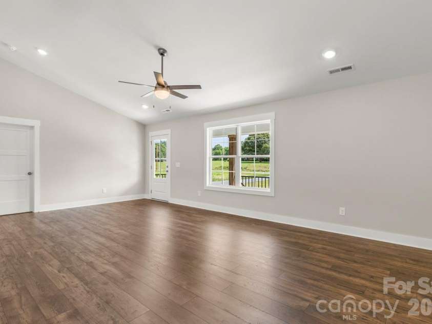725 Alf Hoover Road, Lincolnton, NC 28092.  MLS# CAR4388411, YatesRealty ID 27833. 