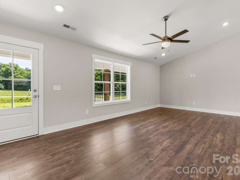 725 Alf Hoover Road, Lincolnton, NC 28092.  MLS# CAR4388411, YatesRealty ID 27833. 