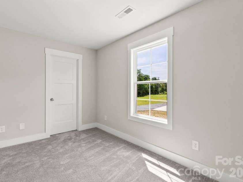 725 Alf Hoover Road, Lincolnton, NC 28092.  MLS# CAR4388411, YatesRealty ID 27833. 