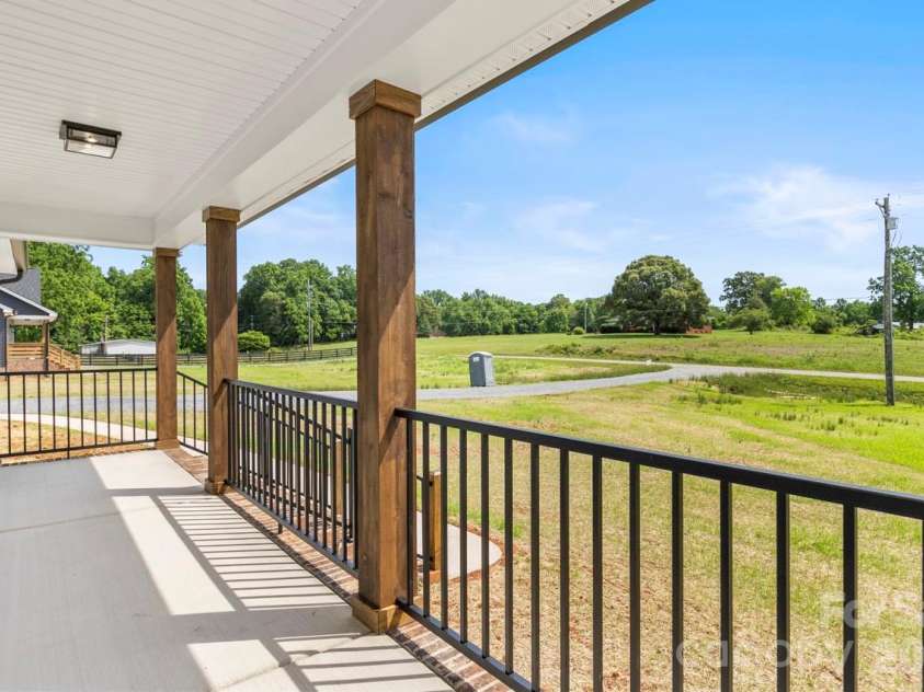 725 Alf Hoover Road, Lincolnton, NC 28092.  MLS# CAR4388411, YatesRealty ID 27833. 