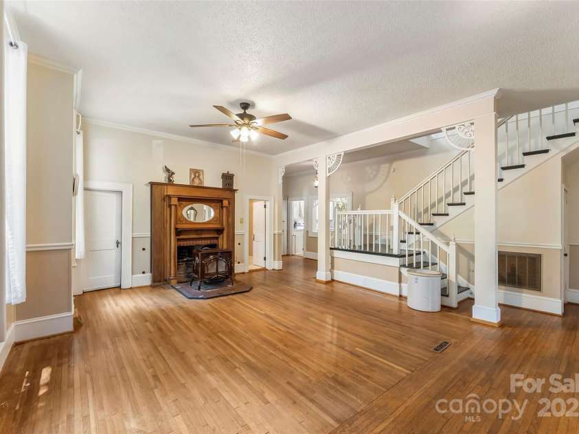 1282 Highway 27 Highway, Lincolnton, NC 28092.  MLS# CAR4266713, YatesRealty ID 27834. 