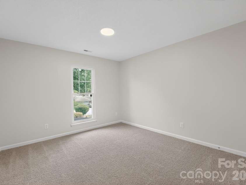 1545 Bear Mountain Road, Charlotte, NC 28214.  MLS# CAR4387741, YatesRealty ID 27834. 