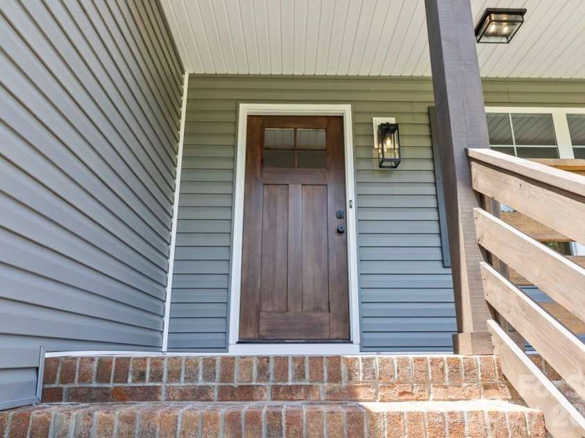 697 Alf Hoover Road, Lincolnton, NC 28092.  MLS# CAR4388427, YatesRealty ID 27835. 