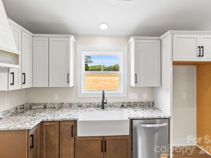697 Alf Hoover Road, Lincolnton, NC 28092.  MLS# CAR4388427, YatesRealty ID 27835. 