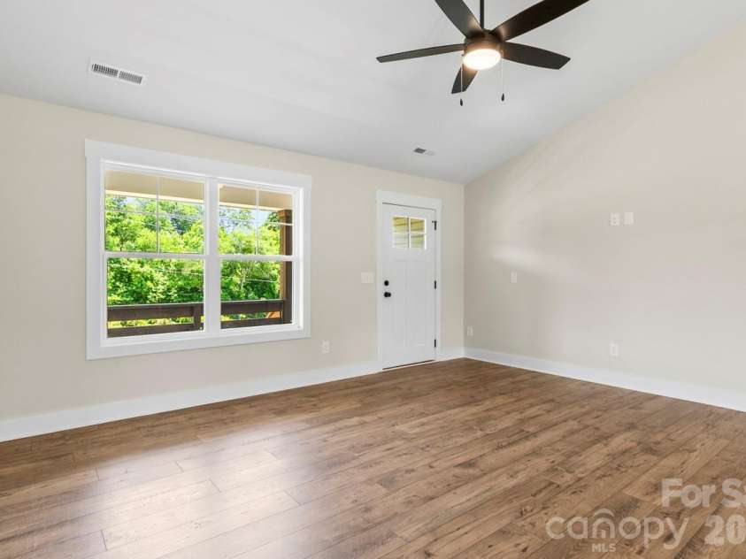 697 Alf Hoover Road, Lincolnton, NC 28092.  MLS# CAR4388427, YatesRealty ID 27835. 