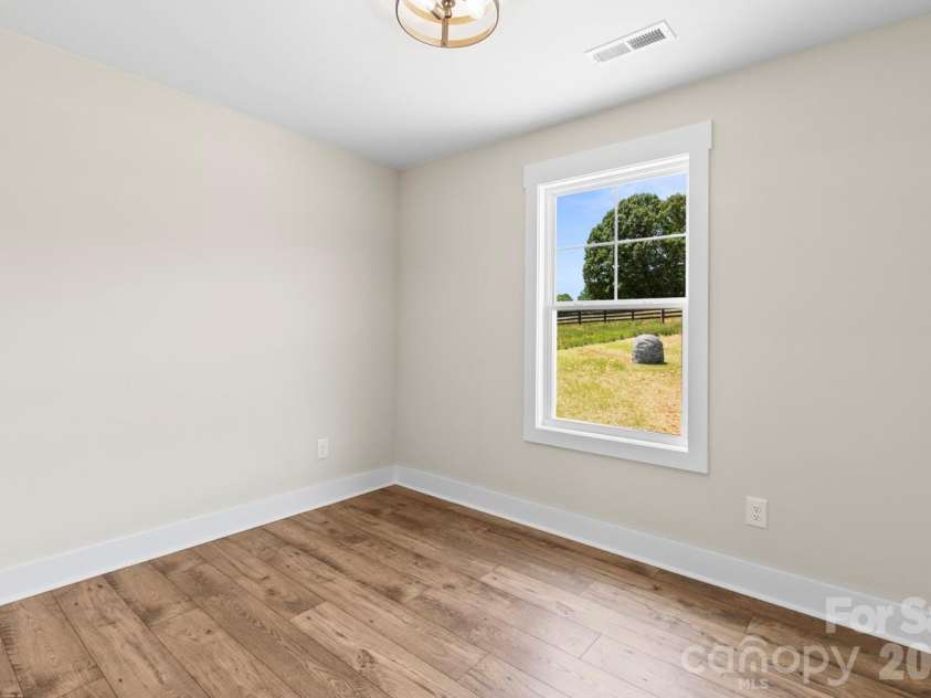 697 Alf Hoover Road, Lincolnton, NC 28092.  MLS# CAR4388427, YatesRealty ID 27835. 