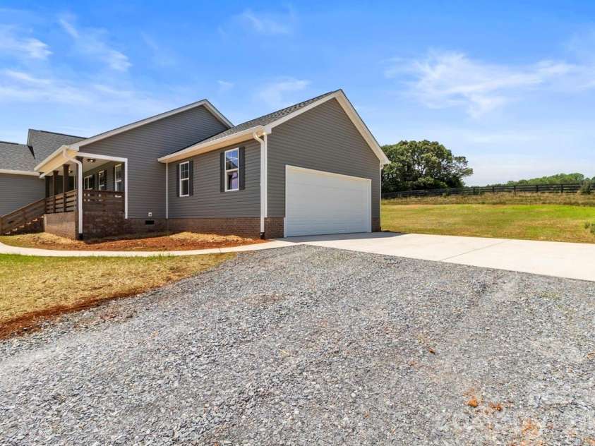 697 Alf Hoover Road, Lincolnton, NC 28092.  MLS# CAR4388427, YatesRealty ID 27835. 