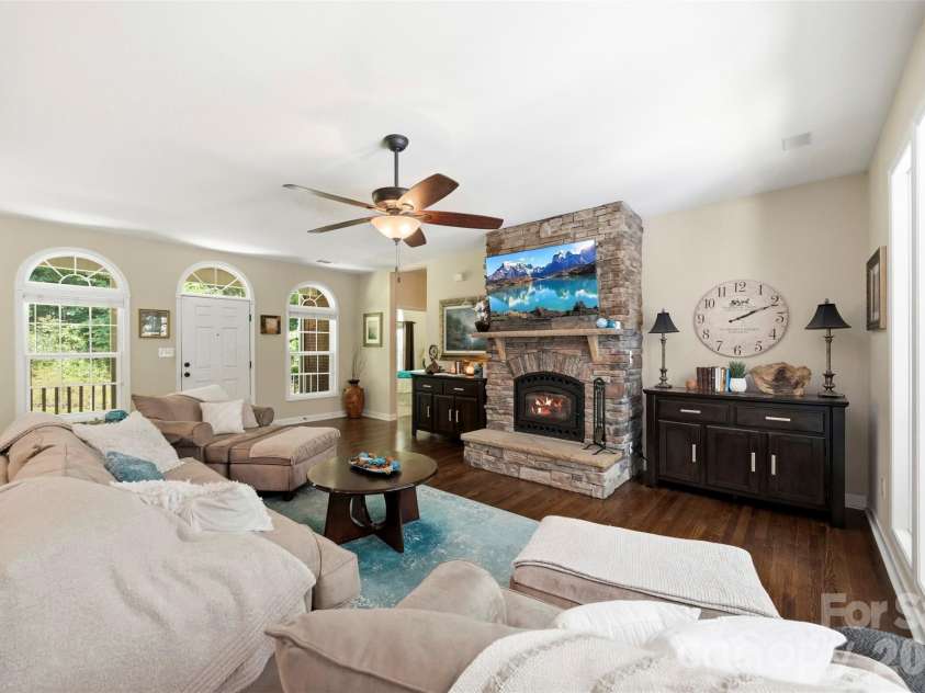 4073 MCconnells Highway, Rock Hill, SC 29732.  MLS# CAR4389490, YatesRealty ID 27836. 