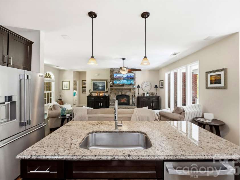 4073 MCconnells Highway, Rock Hill, SC 29732.  MLS# CAR4389490, YatesRealty ID 27836. 